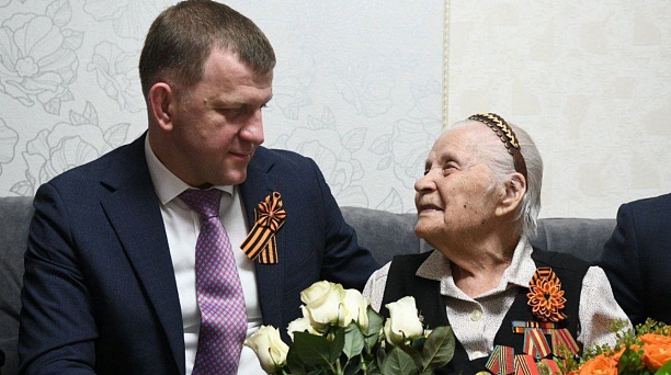 Евгений Наумов поздравил с 101-м днём рождения Почётного гражданина Краснодара Марию Михайловну Губину