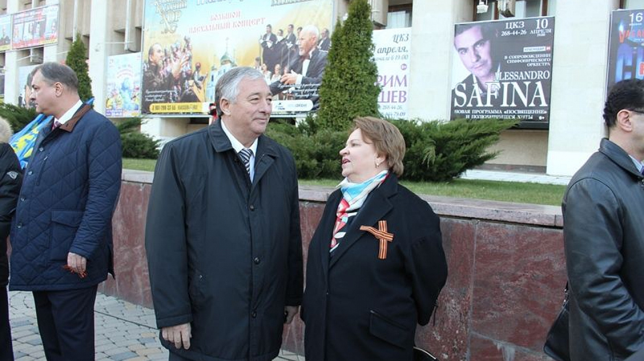 Делегация Карасунского округа участвовала в митинге, посвящённом воссоединению с Крымом