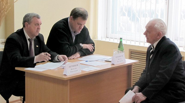 Глава администрации Центрального округа провел выездной прием руководителей ТОС