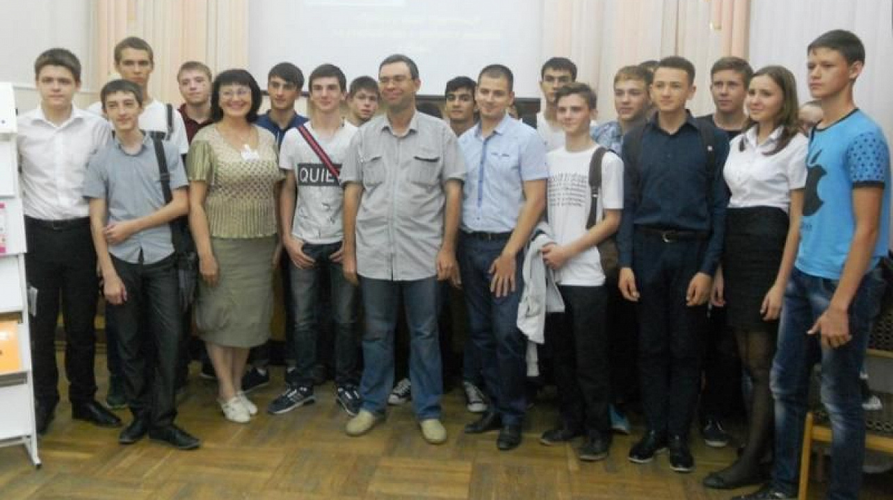 Для ребят Западного округа свои двери открыла литературная гостиная «Новая книга»