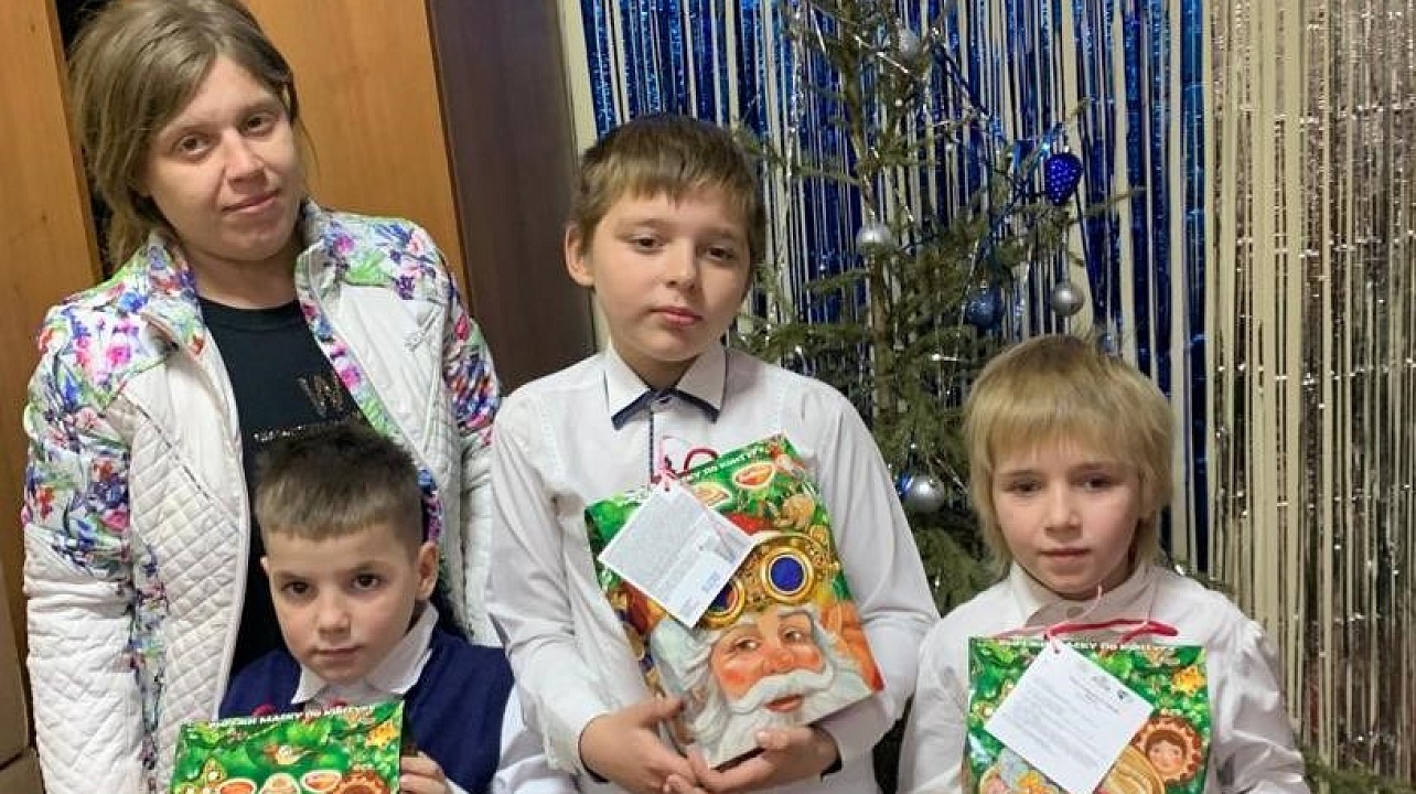 Накануне Нового года посетили 133 семьи с несовершеннолетними детьми, требующими особую заботу государства
