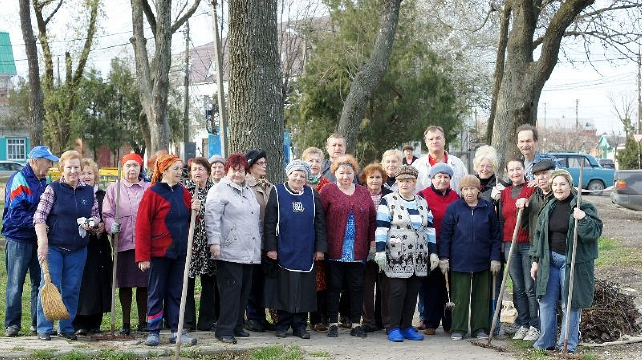 В Центральном округе прошел субботник