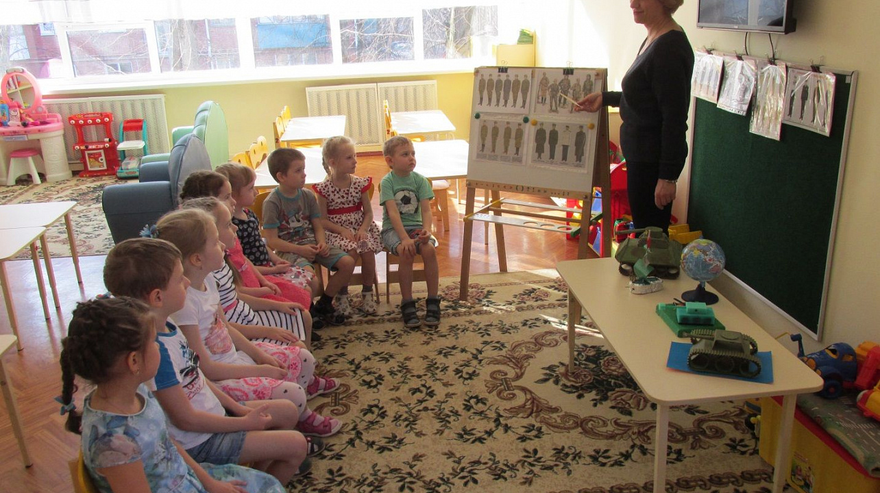 В детском саду состоялся «Модный приговор» военной формы