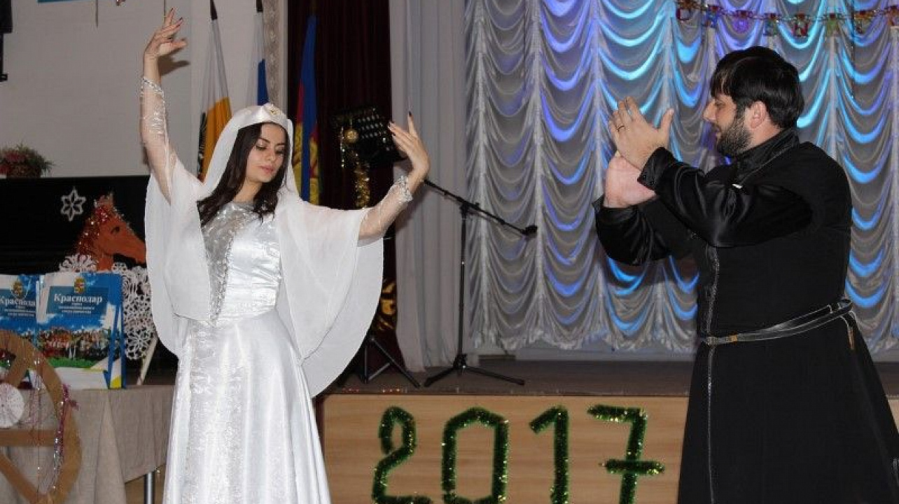 Новогодний вечер дружбы с участием руководителей национально-культурных объединений состоялся в Краснодаре (3).jpg