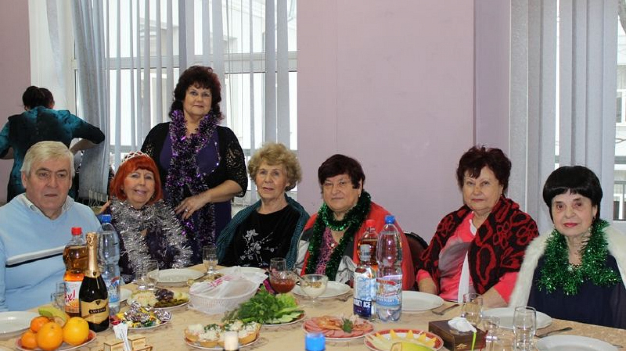 В Центральном округе состоялся новогодний бал общественности