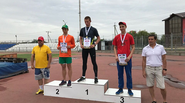 Краснодарские полиатлонисты привезли 13 медалей на чемпионате и первенстве ЮФО по полиатлону