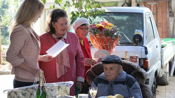 Жителю Центрального округа Сергею Михайловичу Жданову исполнился 101 год