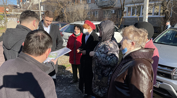 В Западном внутригородском округе прошла встреча с жителями по вопросу благоустройства территории после сноса гаражей