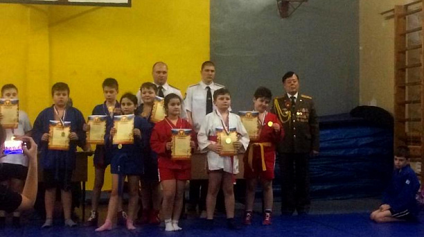 Юные казаки показали силу