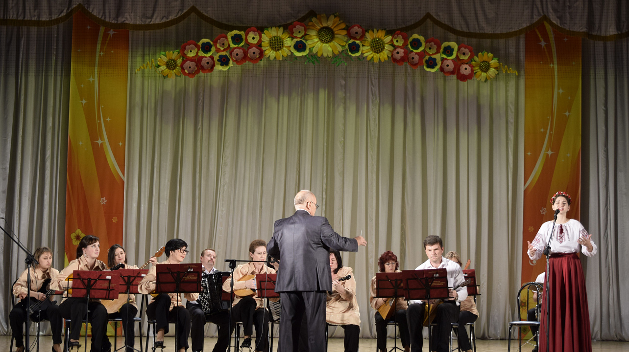 Окружной этап краевого фестиваля народного художественного творчества «Во славу Кубани, на благо России» состоялся в станице Елизаветинской