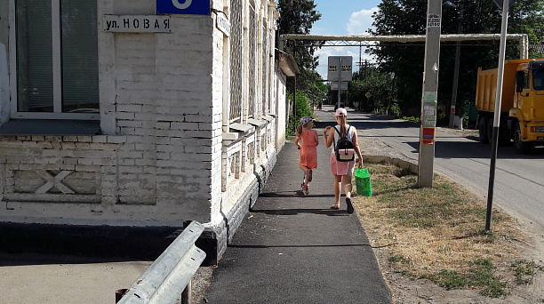 В  станице Елизаветинской  отремонтировали тротуары