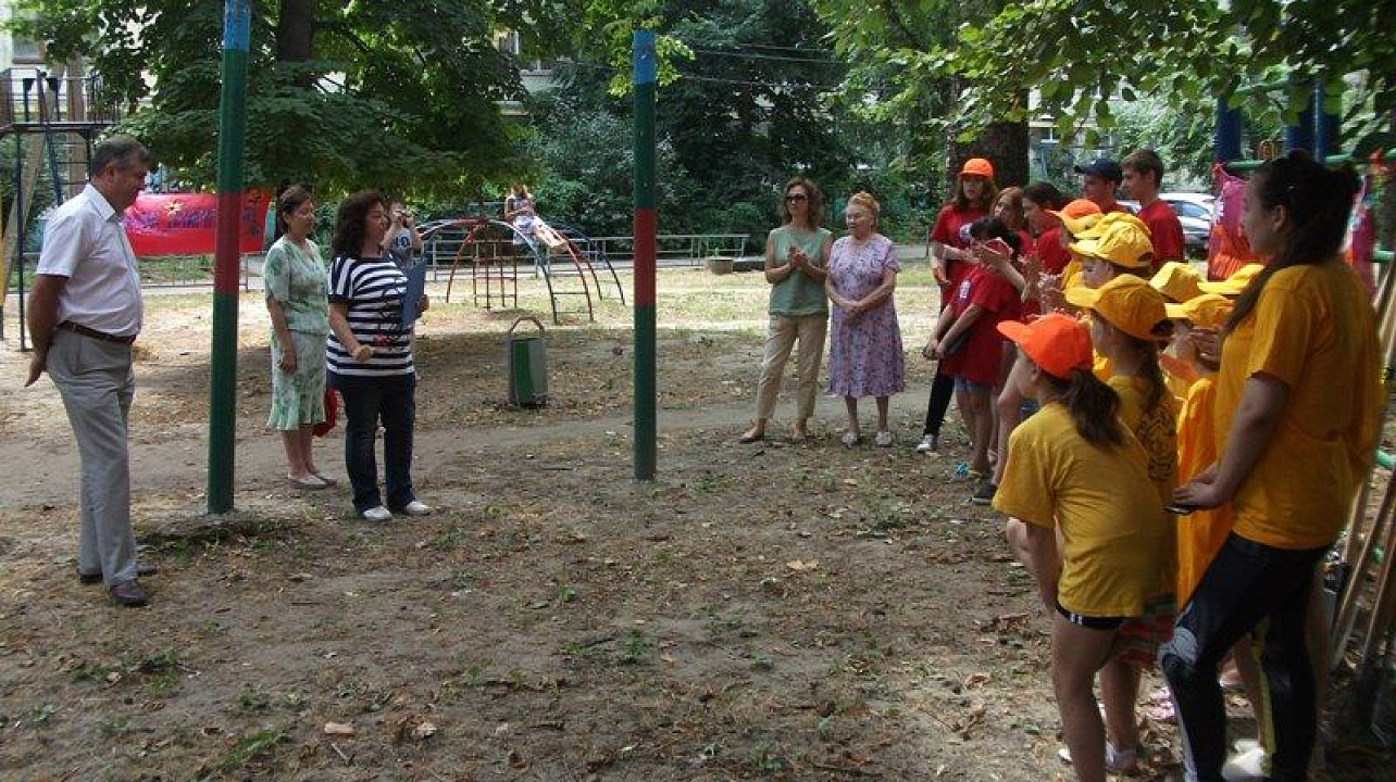 В Центральном округе прошла акция «Самый чистый двор»