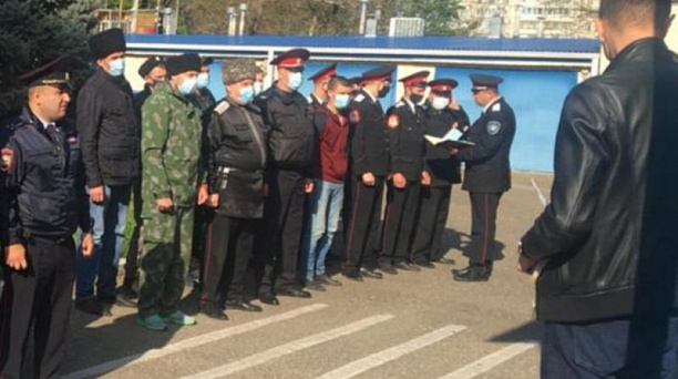 Главы внутригородских округов Краснодара участвуют в патрулировании мобильных групп самоконтроля